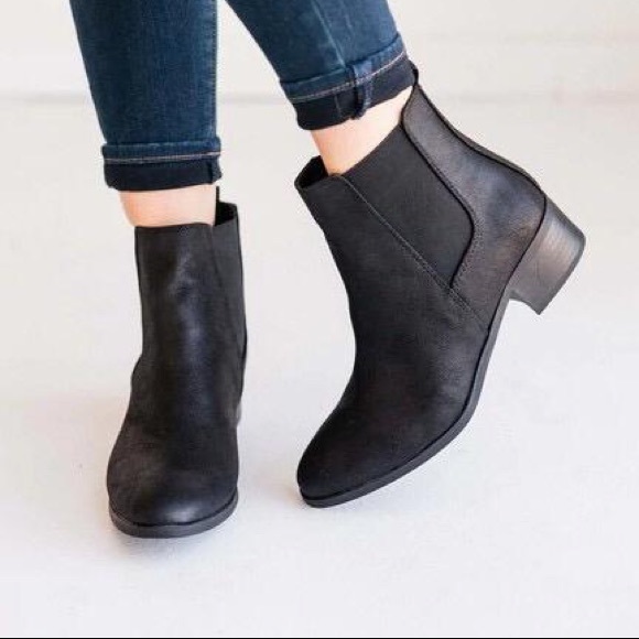 Ankle booties - Picture 7 of 7